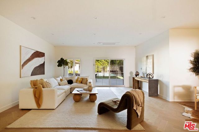 308 S Highland Avenue, Los Angeles, CA 90036