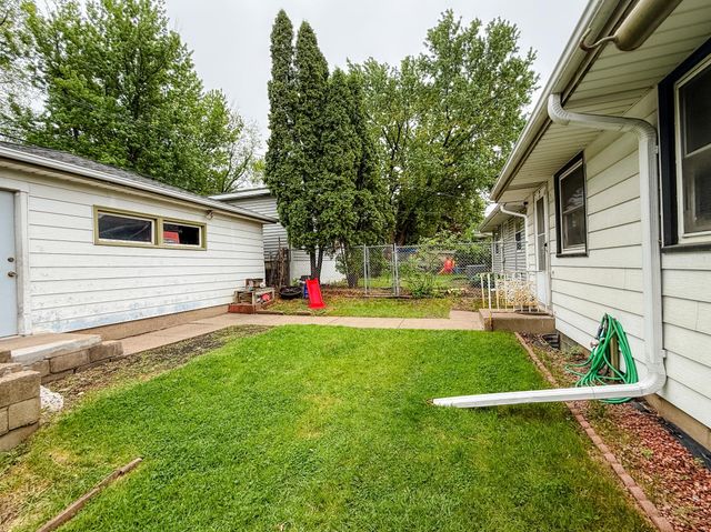5154 Sheridan Avenue N, Minneapolis, MN 55430