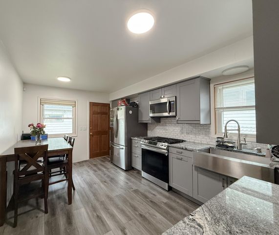 5154 Sheridan Avenue N, Minneapolis, MN 55430