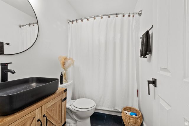 5421 W CYCLAMEN WAY, West Jordan, UT 84081