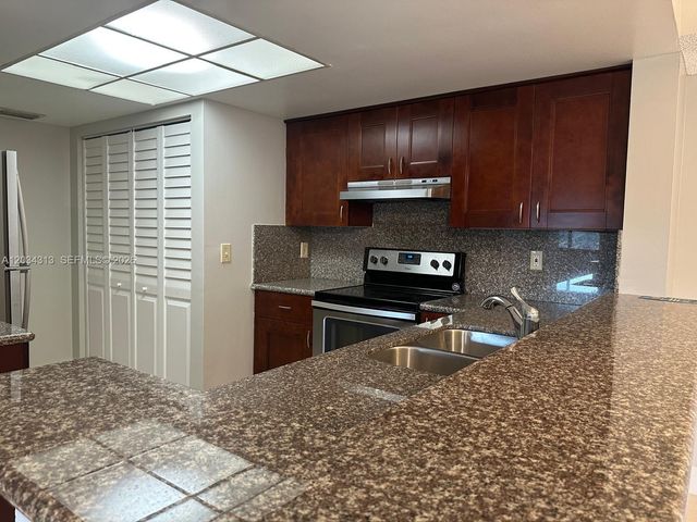 9122 W Atlantic Boulevard 724, Coral Springs, FL 33071