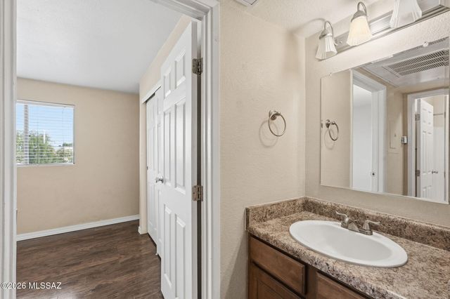 1745 E Glenn St Apt 243, Tucson, AZ 85719