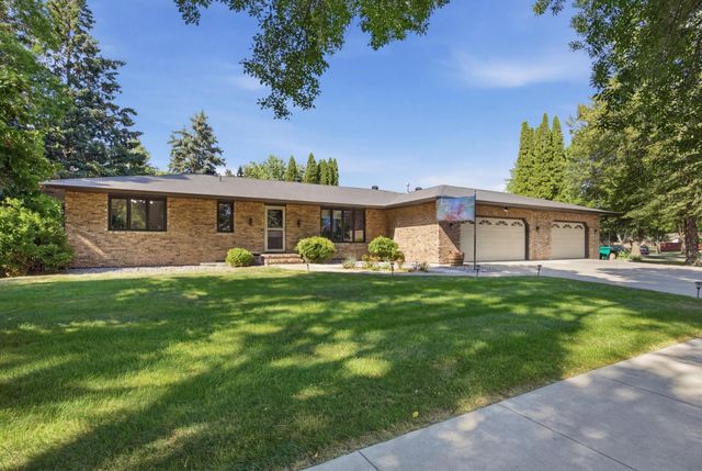 42 36th Avenue N, Fargo, ND 58102