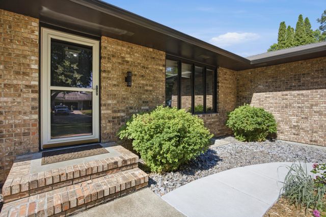 42 36th Avenue N, Fargo, ND 58102