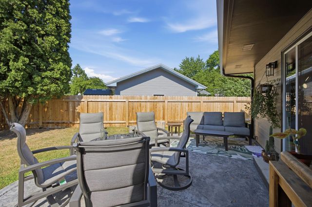 42 36th Avenue N, Fargo, ND 58102