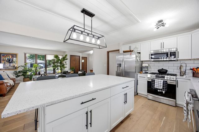 42 36th Avenue N, Fargo, ND 58102