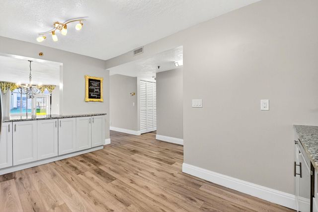 7770 Tahiti Lane 105, Lake Worth, FL 33467