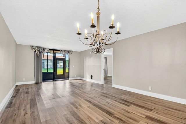 7770 Tahiti Lane 105, Lake Worth, FL 33467