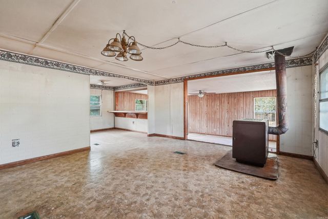 27 Art Pond Road, Conway, AR 72032