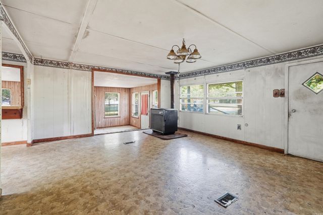 27 Art Pond Road, Conway, AR 72032