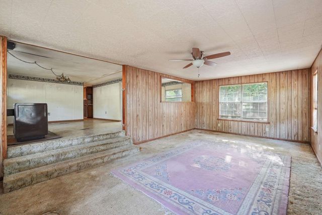 27 Art Pond Road, Conway, AR 72032