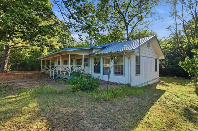 27 Art Pond Road, Conway, AR 72032