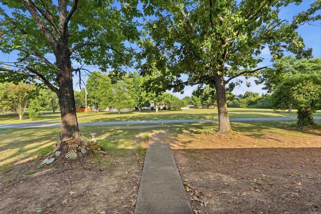 27 Art Pond Road, Conway, AR 72032