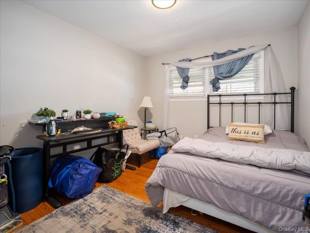 16 W Maltbie Avenue, Suffern, NY 10901
