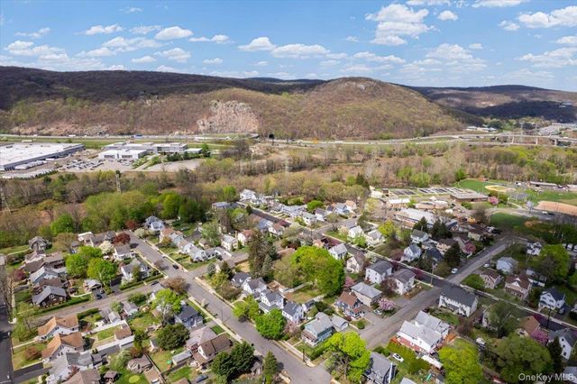16 W Maltbie Avenue, Suffern, NY 10901