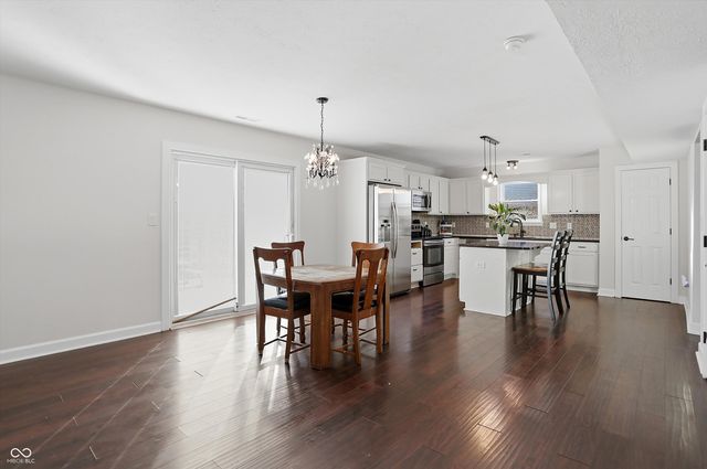 73 S Morris Boulevard, Bargersville, IN 46106