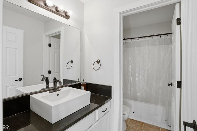 73 S Morris Boulevard, Bargersville, IN 46106