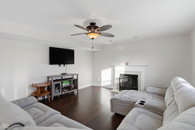 73 S Morris Boulevard, Bargersville, IN 46106