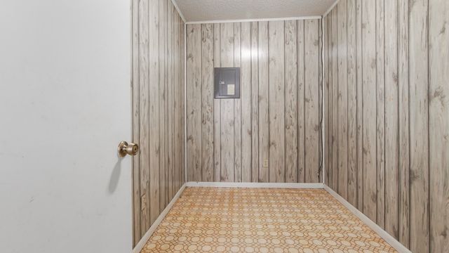 43 Parker Lane, Laurel Hill, FL 32567