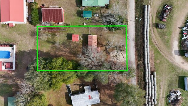 43 Parker Lane, Laurel Hill, FL 32567