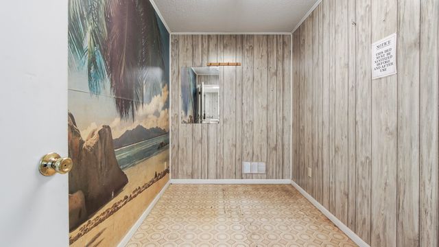 43 Parker Lane, Laurel Hill, FL 32567