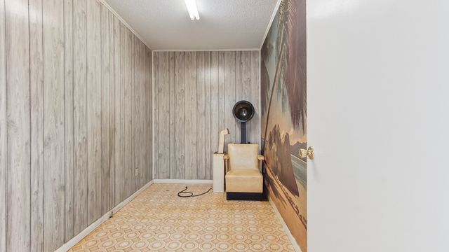 43 Parker Lane, Laurel Hill, FL 32567