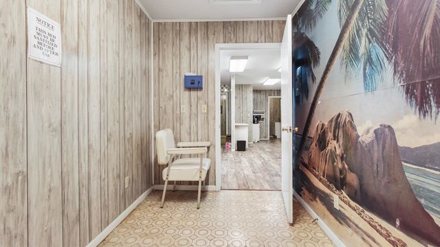 43 Parker Lane, Laurel Hill, FL 32567