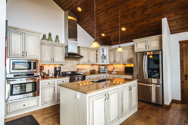 43 Horseshoe Trail, Roberts, MT 59070