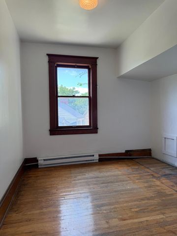 111 Rosedale AVE, Covington, VA 24426