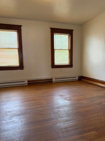 111 Rosedale AVE, Covington, VA 24426