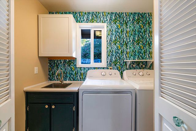 208 Oregon Terrace, Medford, OR 97504