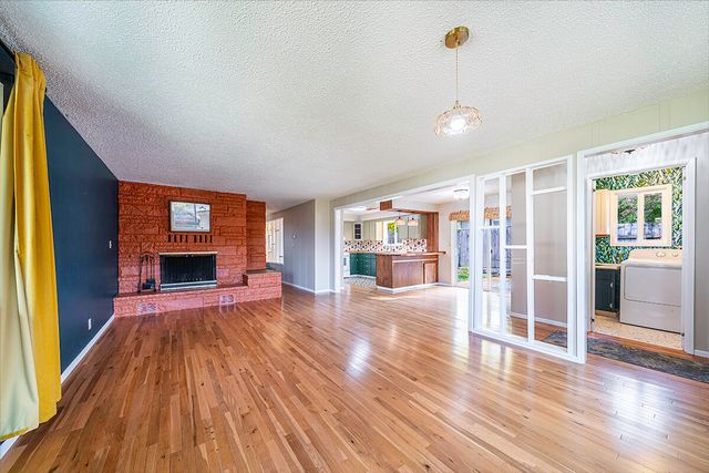 208 Oregon Terrace, Medford, OR 97504