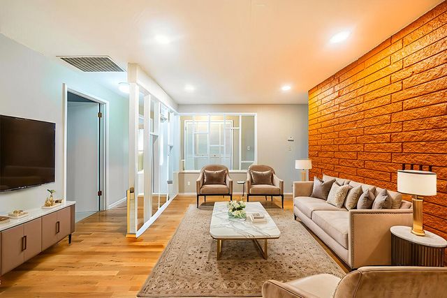 208 Oregon Terrace, Medford, OR 97504