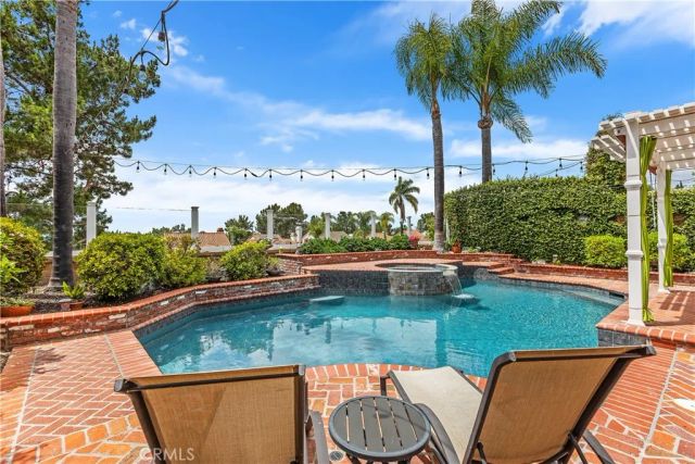 25141 Whitespring, Mission Viejo, CA 92692
