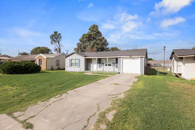 603 Locust Street, Idalou, TX 79329