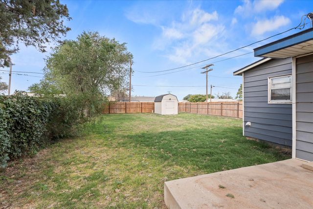 603 Locust Street, Idalou, TX 79329