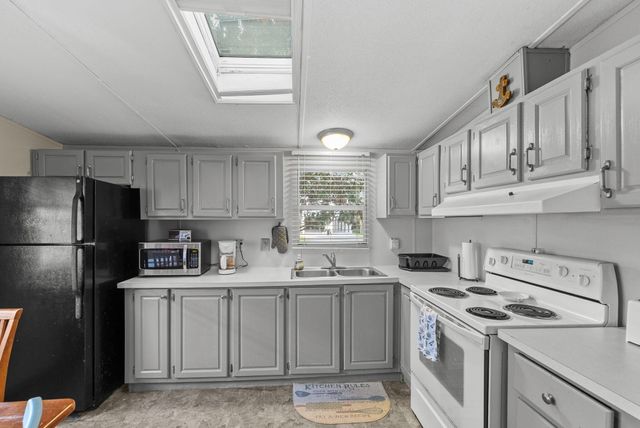 1626 Wigeon Lane, Charleston, SC 29412