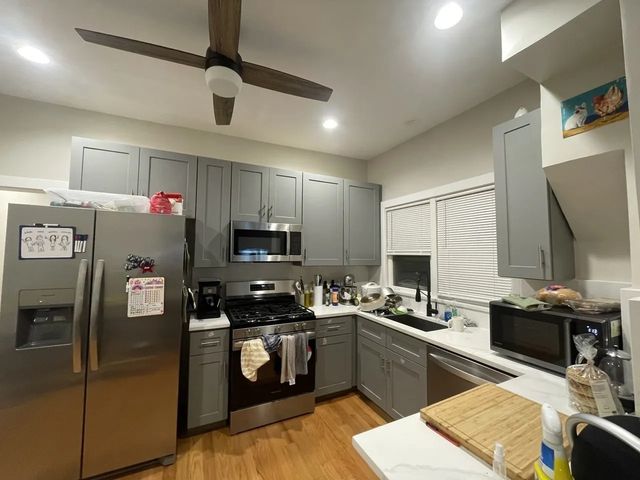 1119 Garnett Place 2, Evanston, IL 60201