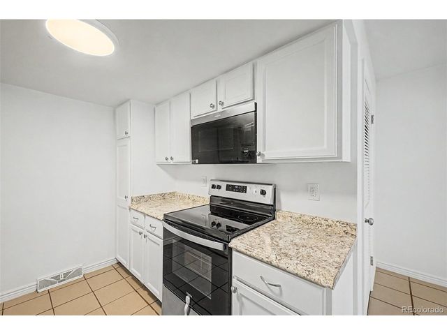 1230 Sable Blvd, Aurora, CO 80011
