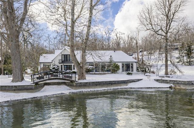 4331 Tichenor Point Drive, Canandaigua Town, NY 14424