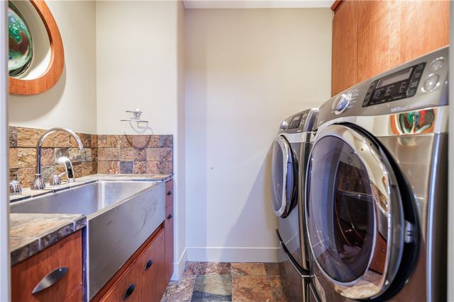 4331 Tichenor Point Drive, Canandaigua Town, NY 14424