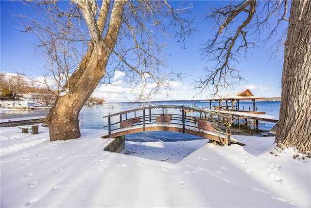 4331 Tichenor Point Drive, Canandaigua Town, NY 14424