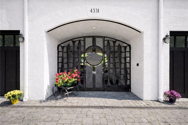 4331 Tichenor Point Drive, Canandaigua Town, NY 14424