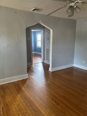 457 Montauk Highway 8, West Islip, NY 11795