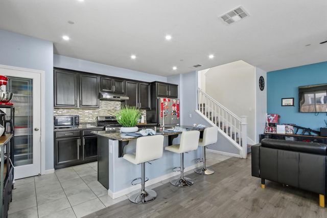 8196 Kramer Ranch Ln, Elk Grove, CA 95758