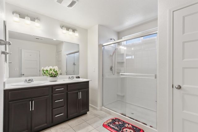 8196 Kramer Ranch Ln, Elk Grove, CA 95758