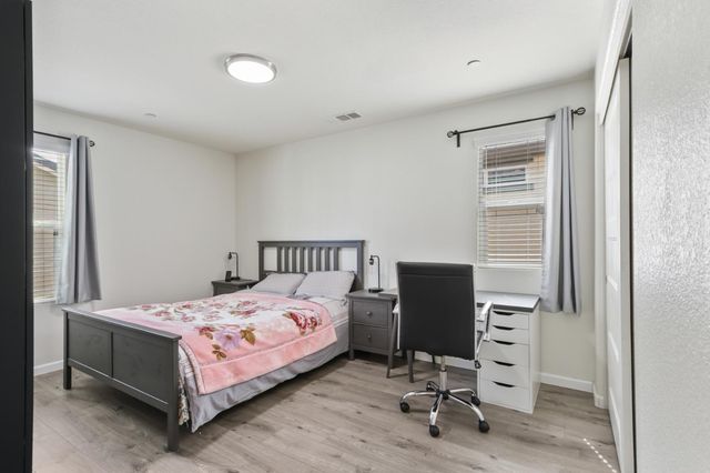 8196 Kramer Ranch Ln, Elk Grove, CA 95758