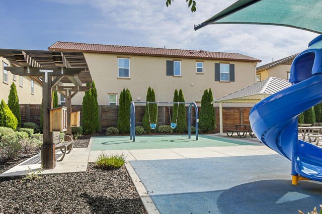 8196 Kramer Ranch Ln, Elk Grove, CA 95758