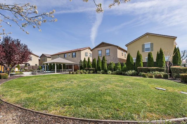 8196 Kramer Ranch Ln, Elk Grove, CA 95758