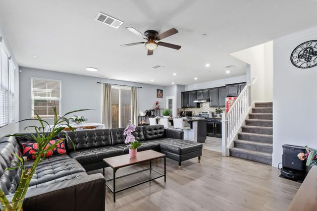 8196 Kramer Ranch Ln, Elk Grove, CA 95758